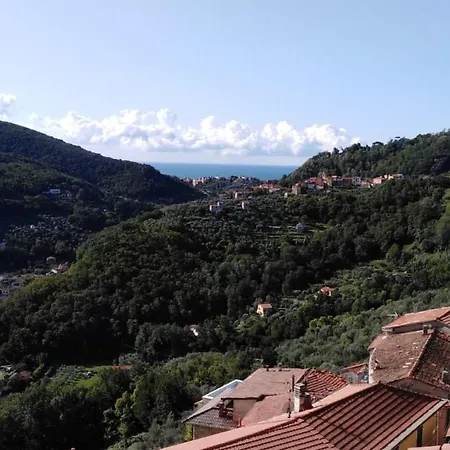 La Casa Nel Bosco-camera Con Giardino Vicino Lerici Affittacamere *